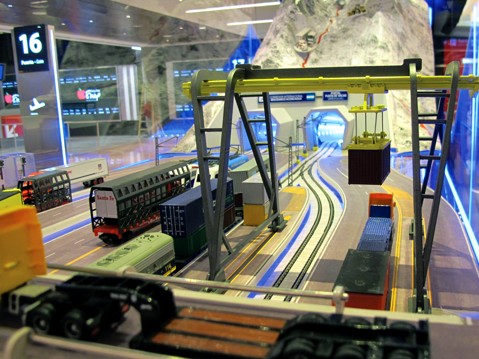 Train Tunnel Mock-Up